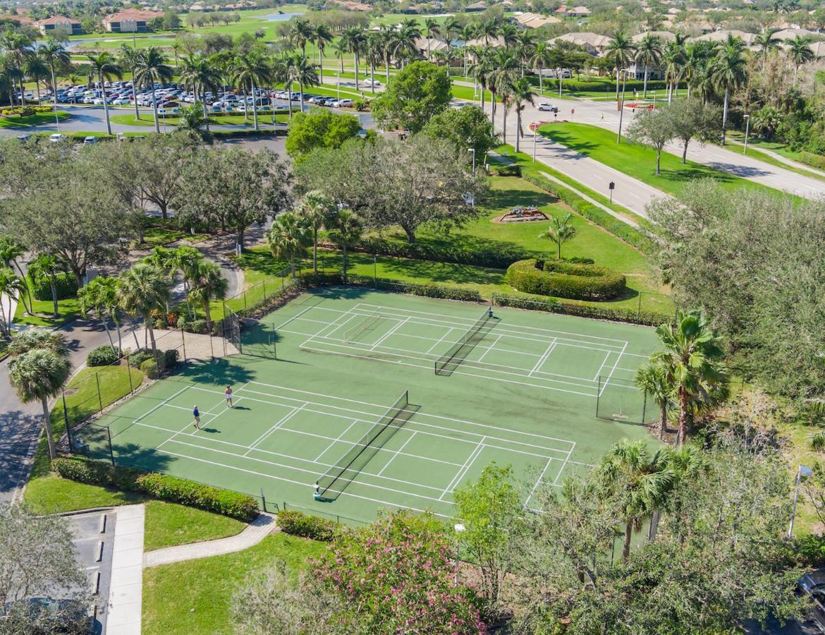 Lely Greenlinks Top Floor - On Golf Course, Minutes From Beaches, Downtown! North North Naples Exteriér fotografie